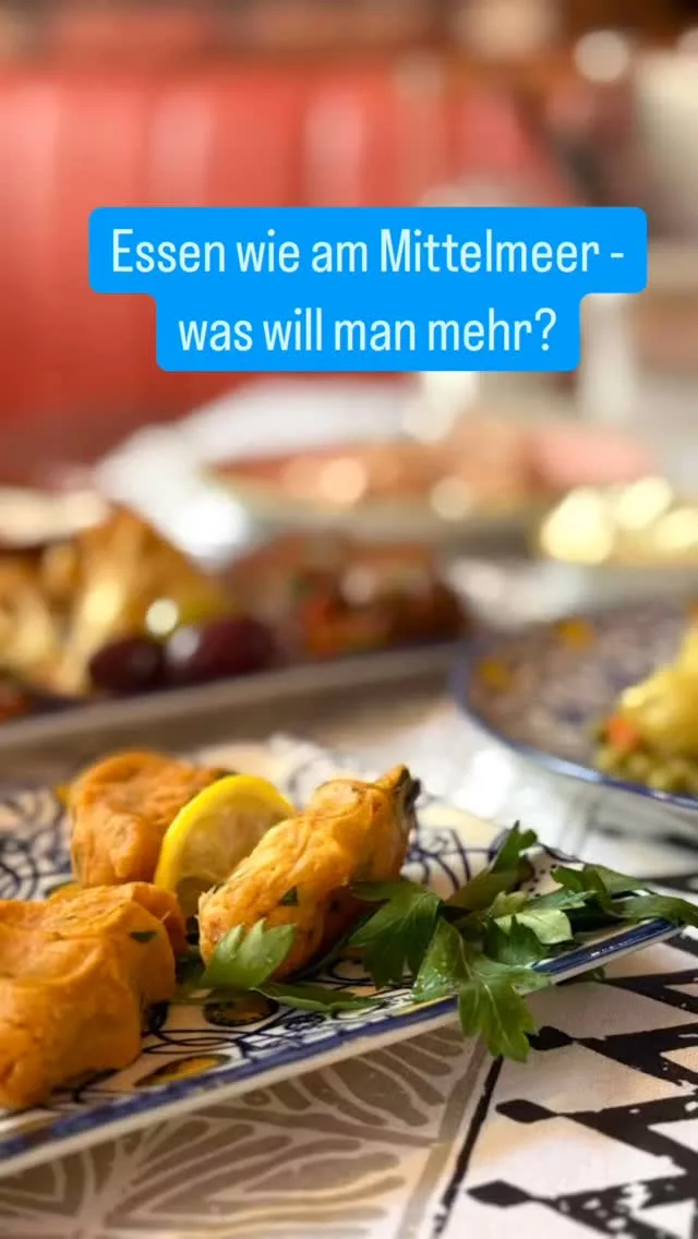 Eine Reise entlang des Mittelmeers –
Meze, Musik und Momente voller Geschmack.
Aus Liebe zur mediterranen Küche. ✨🌿
#mediterran #meze #nürnbergfood #mediterraneküche #halicarnas #tapas #restaurant #foodlovers